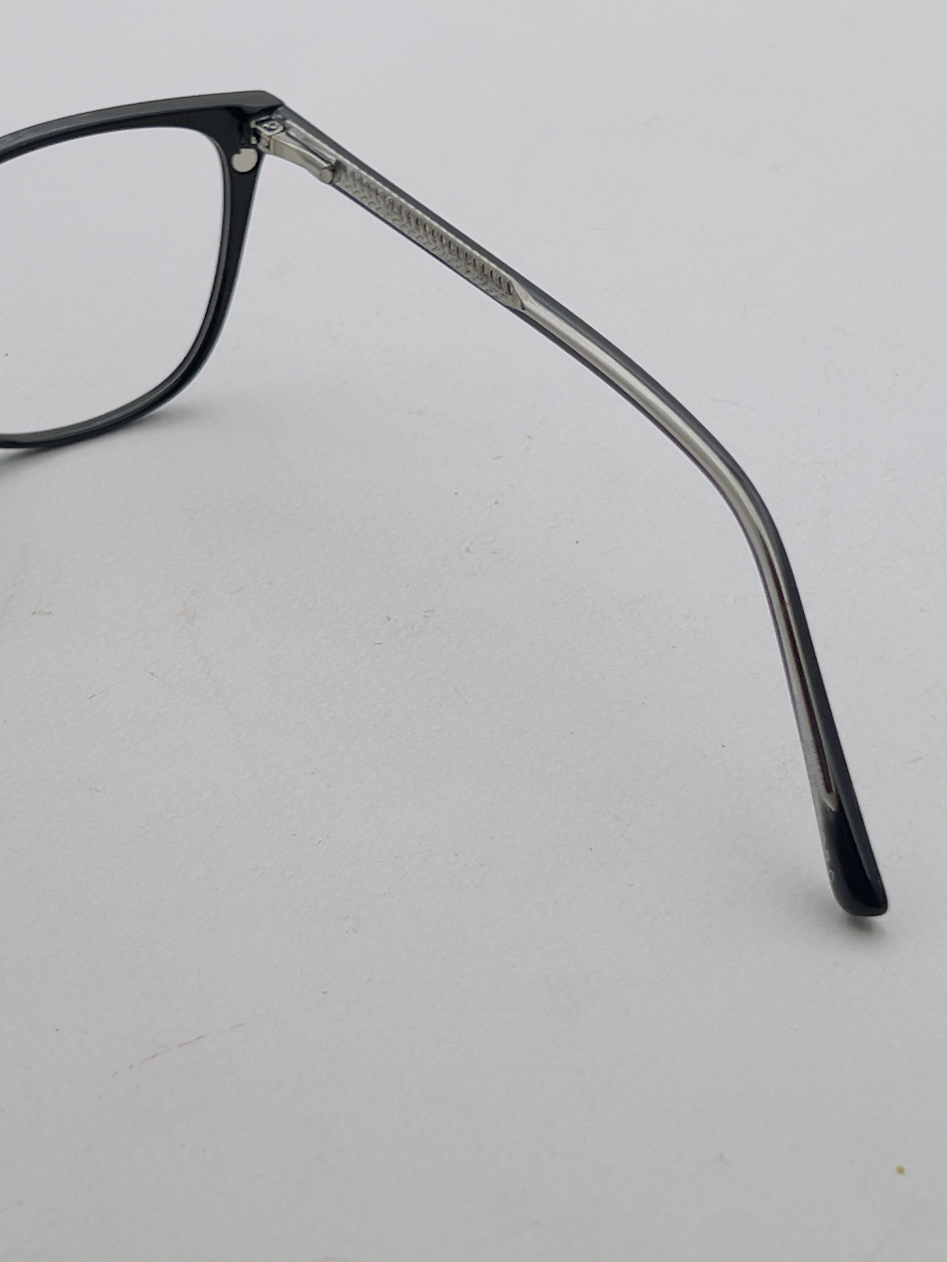 عینک طبی ۵ کاوره برند نکسا کد ۶۲۲۱۱
